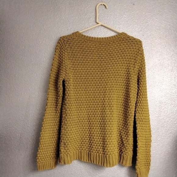 Ye Mak Womrn's Knit Sweater   Size M - Picture 2 of 4